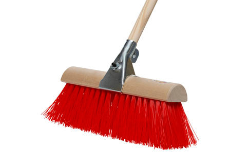 Dosco No. 8 Yard Brush With Timber Handle & Clamp