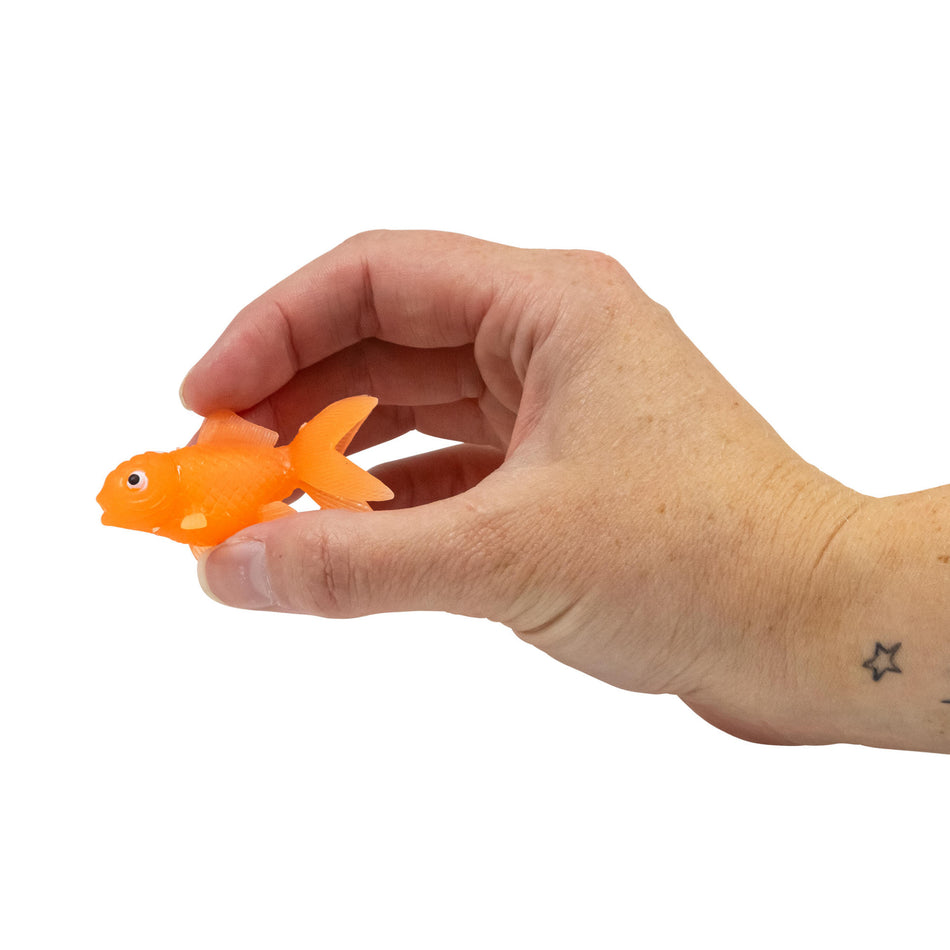 Squirting Goldfish