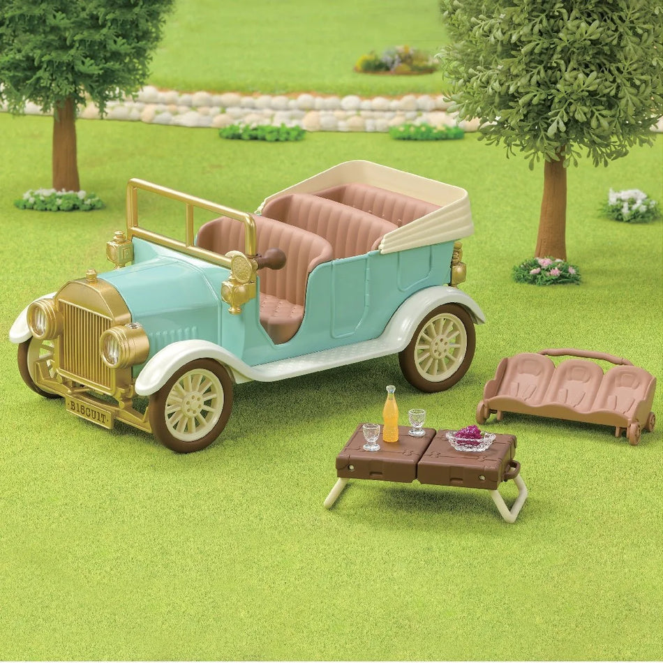 Family Classic Car Sylvanians 5868