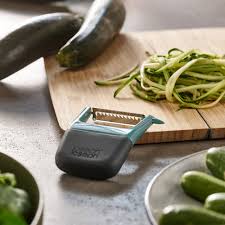 Joseph & Joseph Julienne Peeler Dark Opal