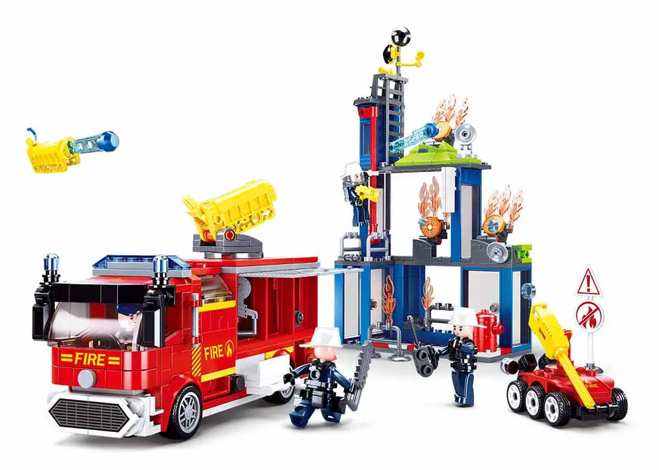 Sluban Fire Fighting Training Centre (585 Piece) 967