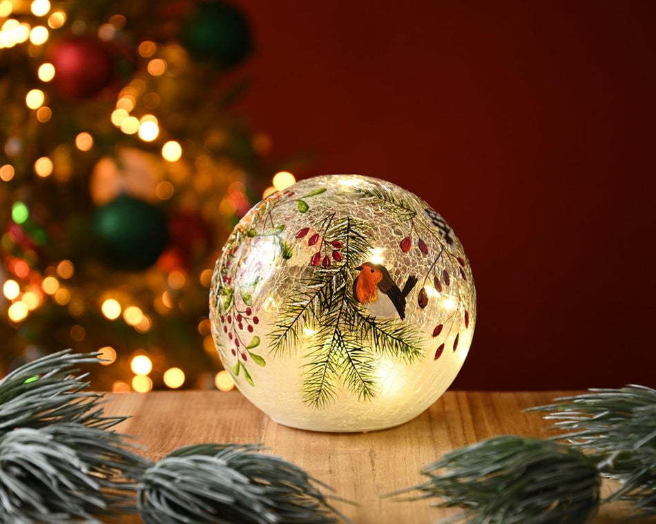 15cm Lit Robin/Berries Crackle Ball Battery Operated