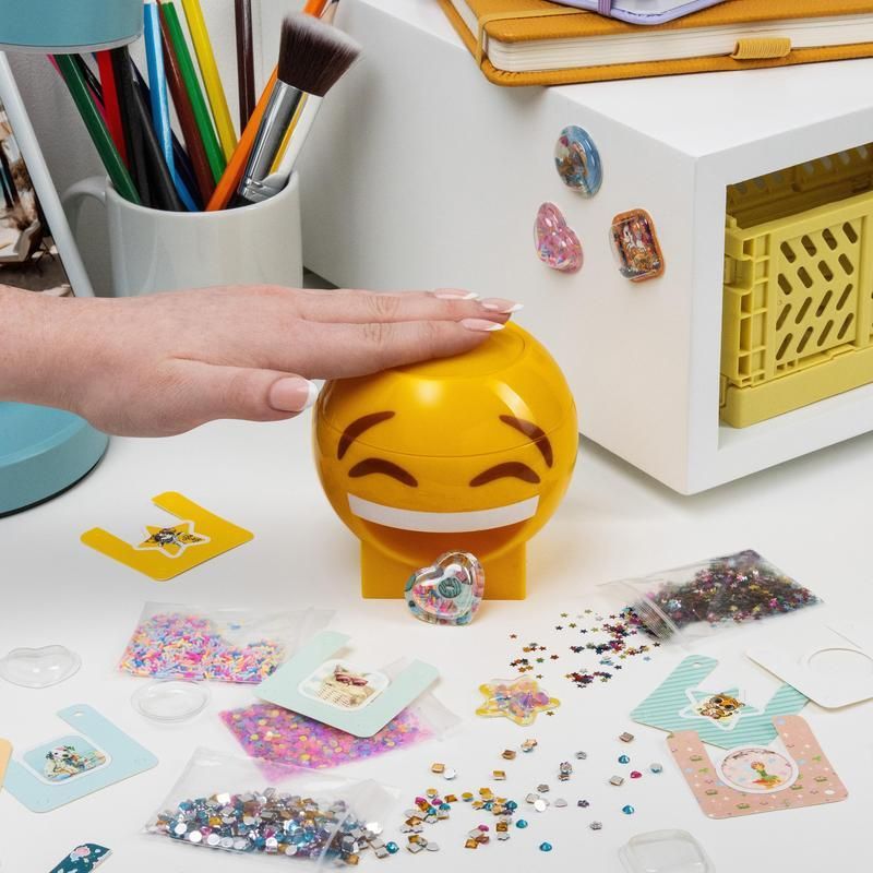 iLY 3D Sticker Maker