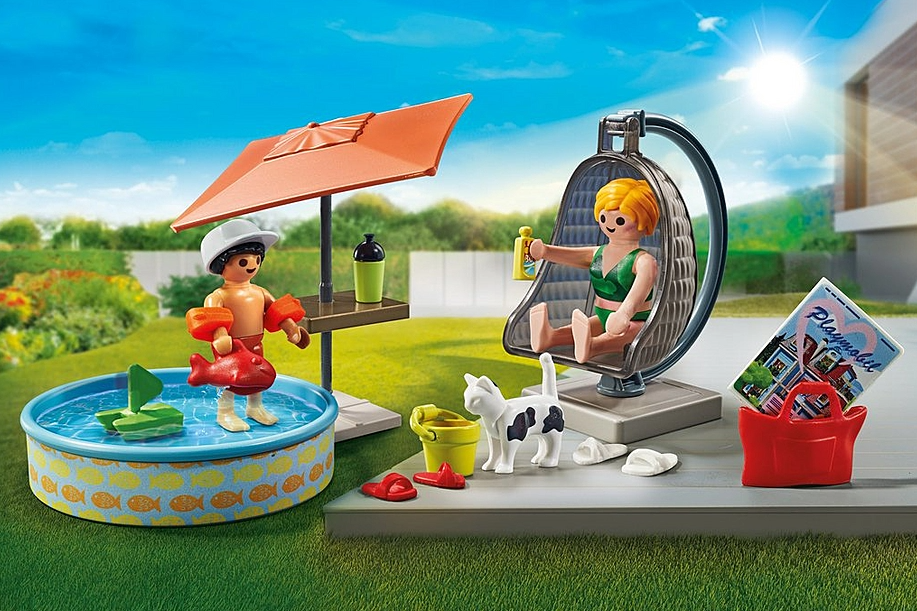 Playmobil Splashing Fun in the Garden