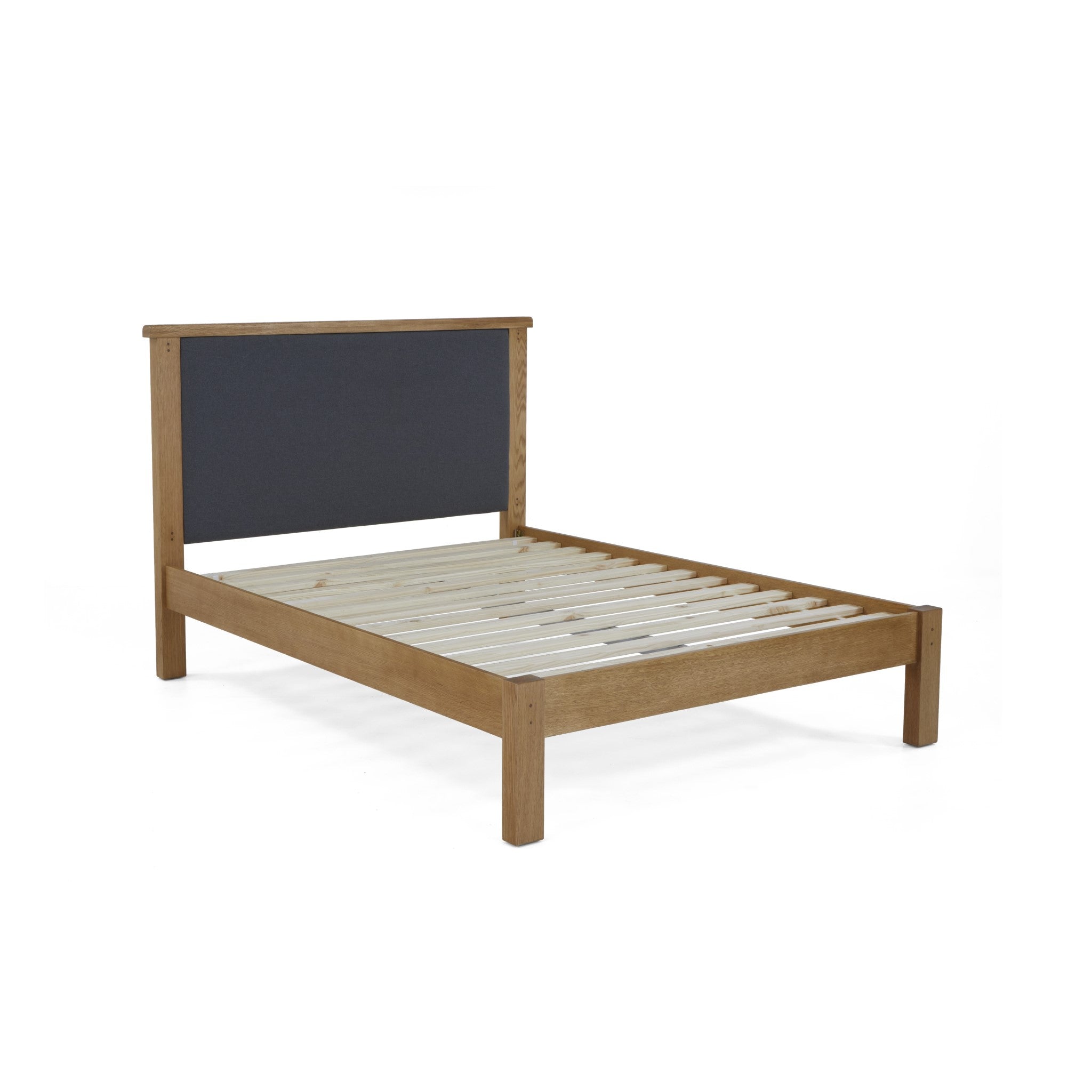 Burford 5' Upholstered Bed 